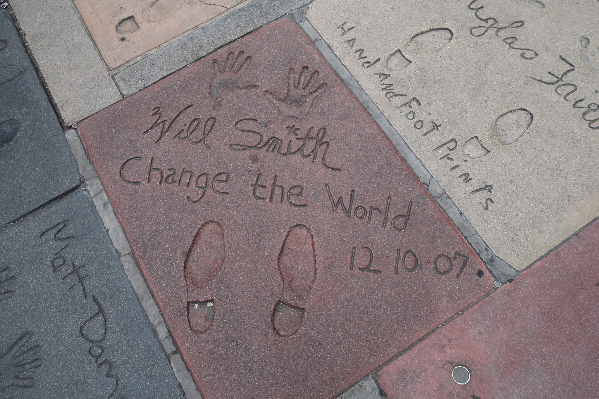 hollywood-boulevard-walk-of-fame-los-angeles