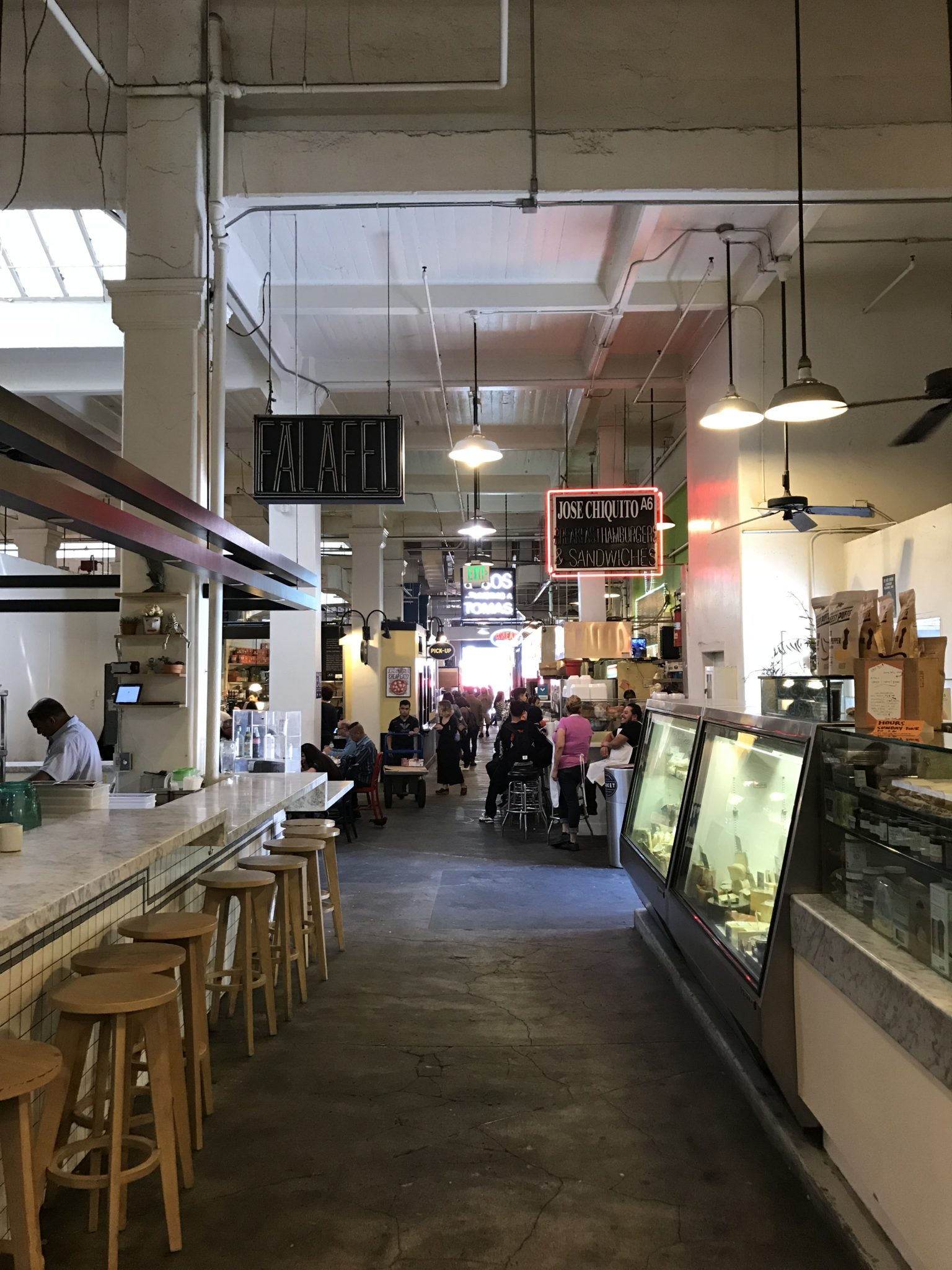 dejeuner-grand-central-market-los-angeles